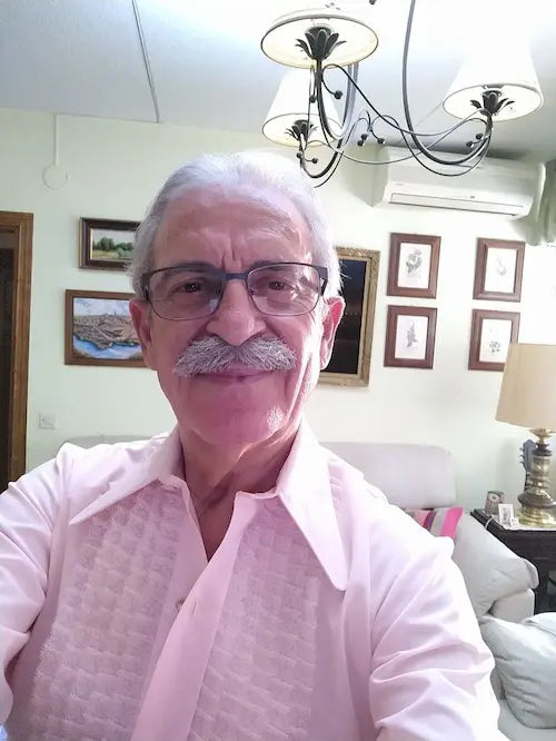 <em>Ernesto T.</em>
